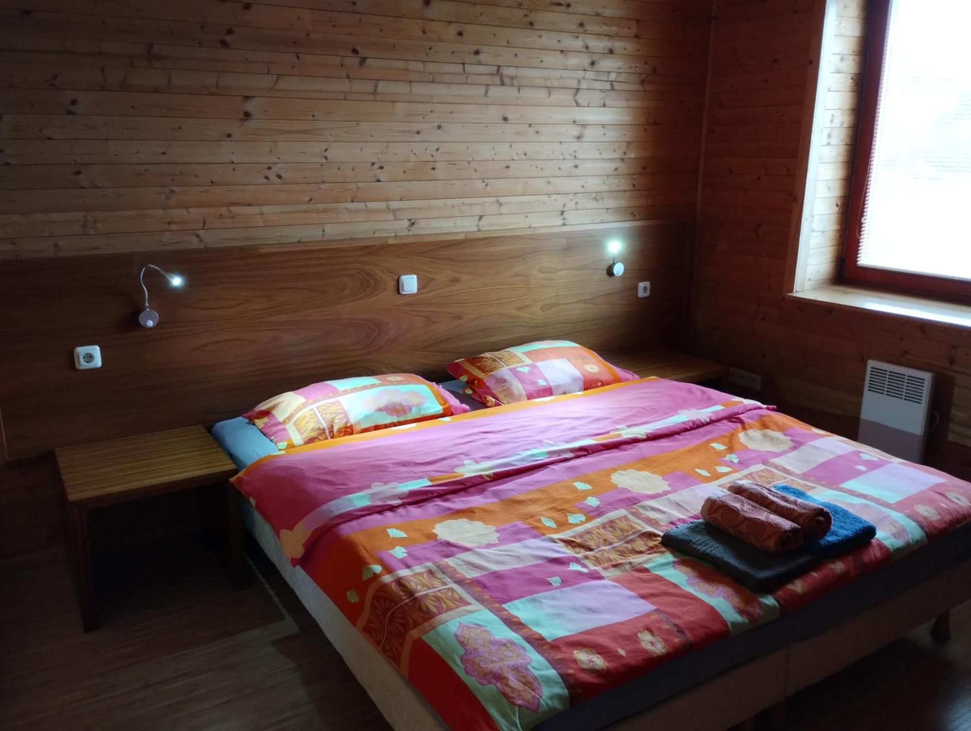 Apartman V Drevenem Dome Františkovy Lázně Exterior foto